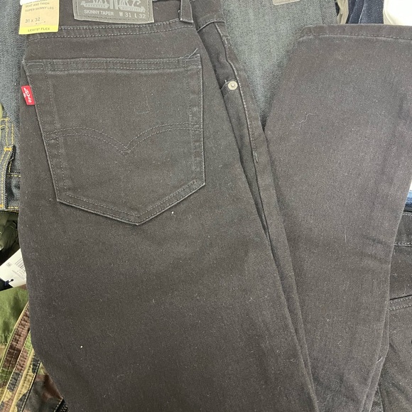 BNWT Mens Levi’s jeans Black 31x32 skinny - Picture 3 of 5